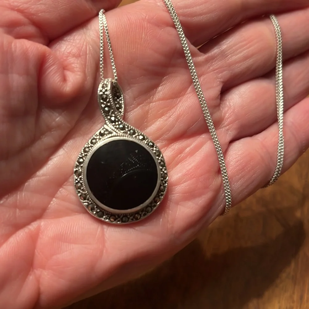 Vintage Black Onyx & Marcasite Reversible Sterling Silver Round Pendant Necklace